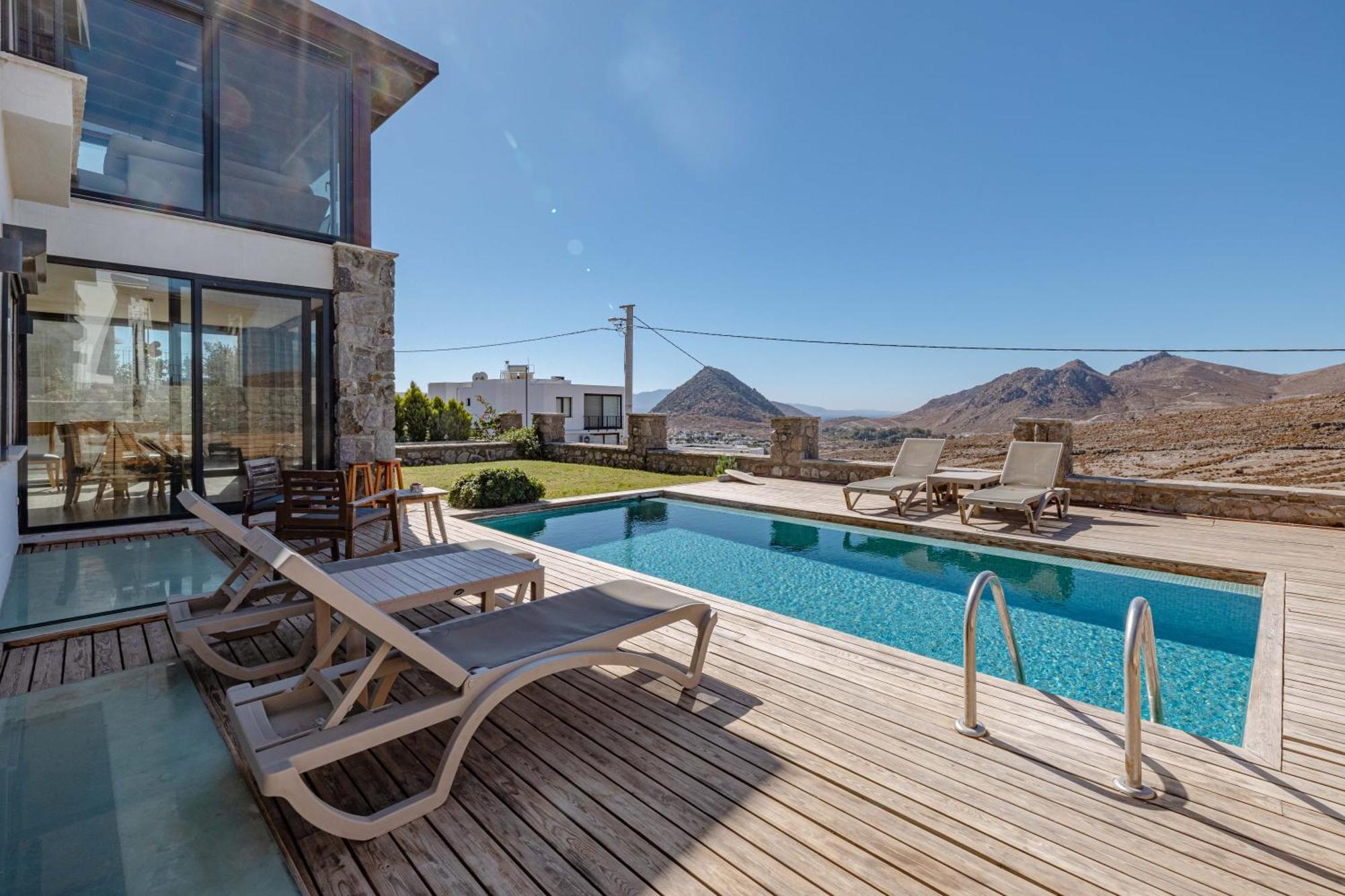 Villa Elegant Private Pool & Stunning Views